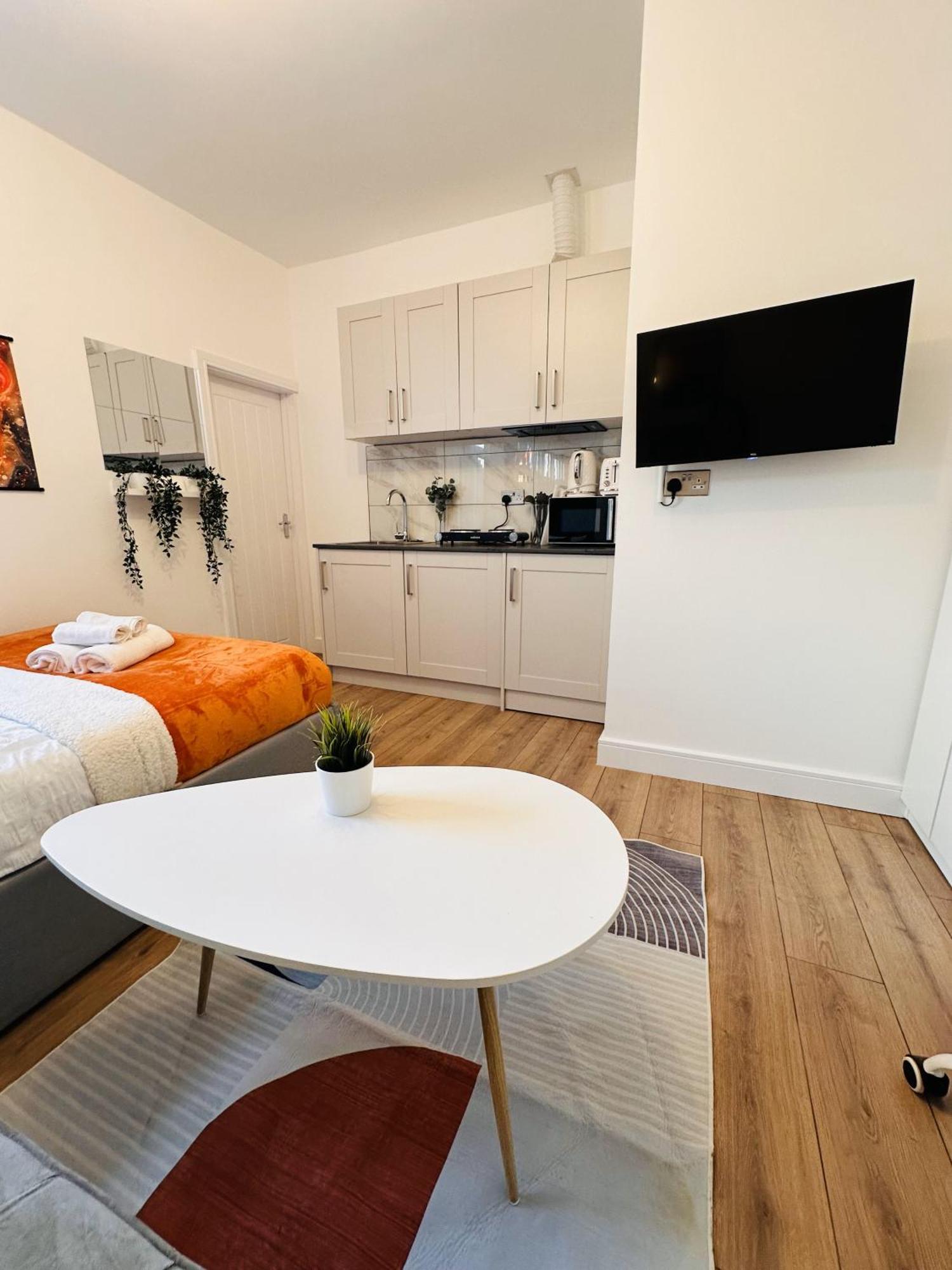R4 Luxury Studio En-Suite Room In Harborne Lane By Queen Elizabeth Hospital Бирмингем Экстерьер фото