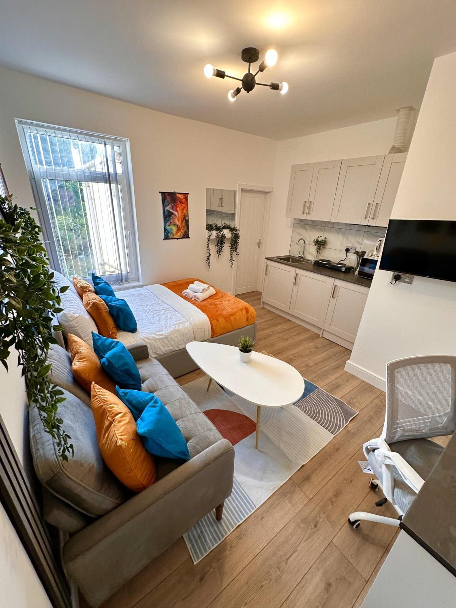 R4 Luxury Studio En-Suite Room In Harborne Lane By Queen Elizabeth Hospital Бирмингем Экстерьер фото