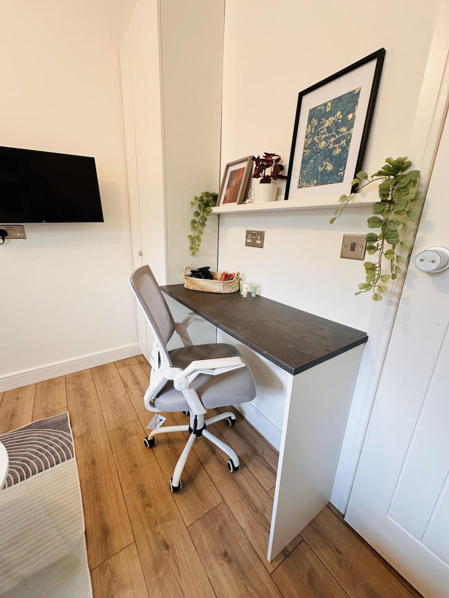 R4 Luxury Studio En-Suite Room In Harborne Lane By Queen Elizabeth Hospital Бирмингем Экстерьер фото